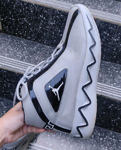 men Sneakers