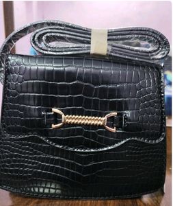 Twenty Dresses Black Textured Structured Bag..