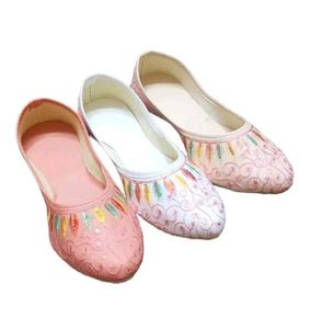 Offer 3 combo Embroidered Women&#39;s Juttis