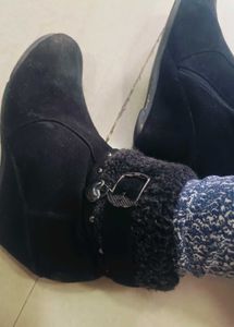 Black Boots