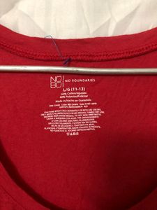 No boundaries Red T Shirt