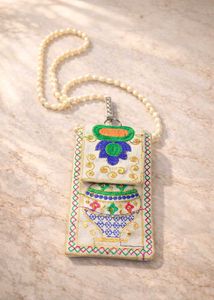 mobile pouch for women