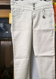 Tapered Fit Mid Rise Jeans