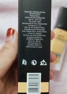 HUDA COLOR Fit Me! Foundation