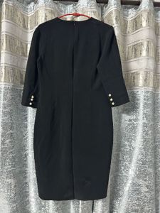 Elegant Black Midi Dress
