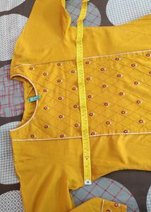 Janasaya Kurta Set