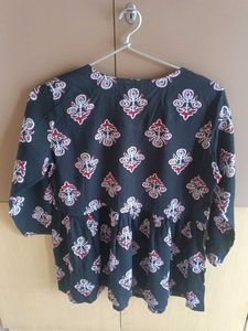 Trendy Printed Black Top