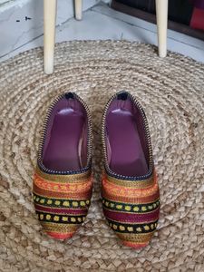 Genuine Jaipuri Women Ethnic Mojari(Multi Color)
