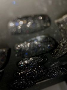 Set Of 1 Black Glitter Nails