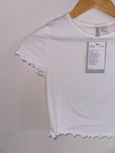 H&amp;m White Cropped Tshirt🤍