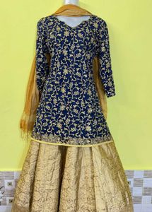 Elegant Blue &amp; Gold Kurta Set