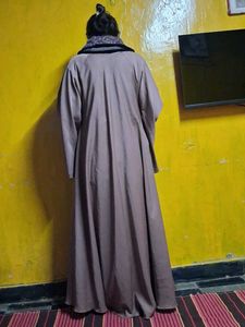 Elegant Abaya with Floral Detail