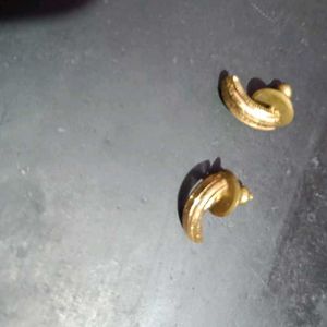 18crt gold hoops earrings
