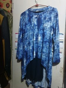 Long tie-die design blue top