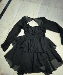 Chic Black Dress