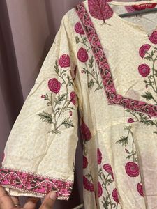 Cream Floral Print Kurta