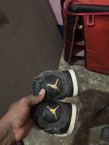 Nike Air Jordan Retro 4