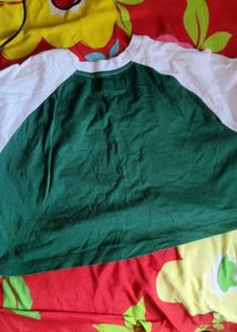 Yale University Graphic Tee