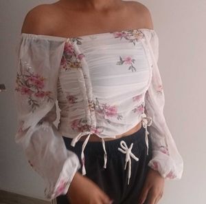 Pinteresty Floral Top