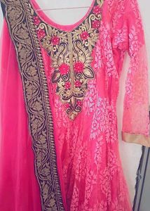 Elegant Pink Embroidered Kurta