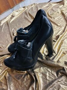 Black High Heels Shoe