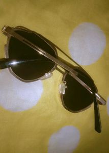 Gold Aviator Sunglasses