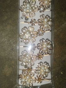 Pearl Flower Hair Pins