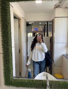 White Basic Sweatshirt