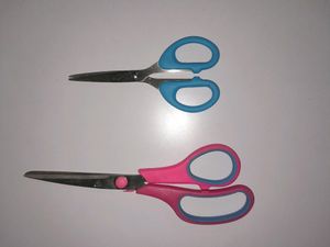 Scissor Set (Color May Vary) Of 2