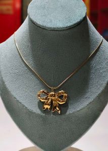 Big Bow Necklace