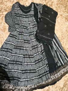 Elegant Black Printed Kurta Set