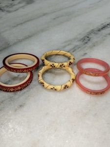 Set of 6 Colorful Bangles