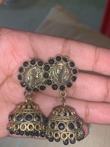 Earring