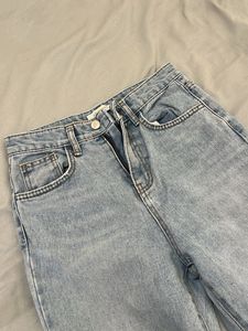 Light Wash boot cut Jeans