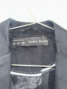 ZARA Black Tailored Blazer (Size XS)