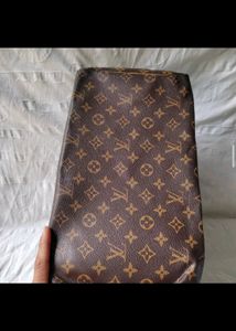 louis vuitton speedy 30 code:SP0947 (COMES with dust bag)