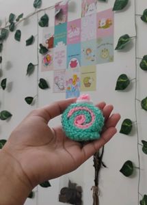 Crochet roll Charms🍰