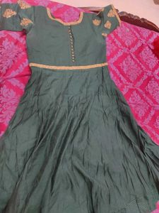 Green Ethnic Kurta With Dupatta