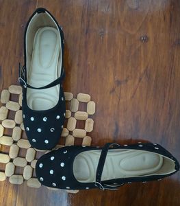 Cute Black Ballerinas