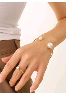 palmonas Pearl Cuff Bangle