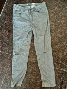 Koovs Knee Slit Jeans ( New )