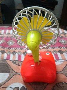 Rechargeable Small Table Fan