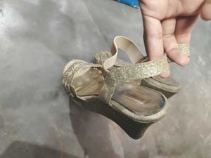 Golden Heels 👠