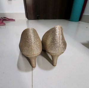 Steve Madden sparkle the night  Heels