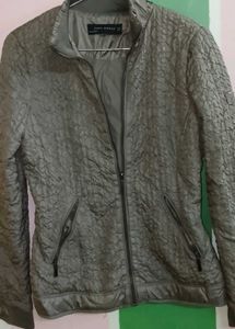 zara woman jacket soft fabric nd very comfortable