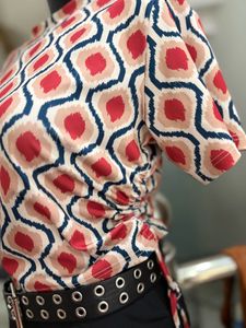 Printed Top With Side Ruching