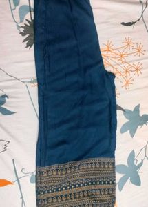 Navy blue printed relaxed Palazzo. Size &#39;S&#39;