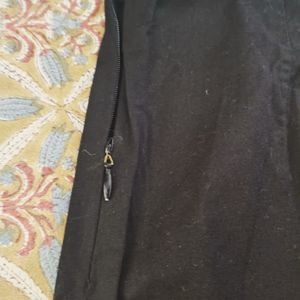 Elegant Black skirt linen- zip not working