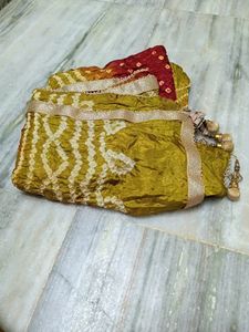 Unused Rich Quality Silk Bandhani Heavy Dupatta with Gotta Patti Embroidered💛💚🧡
