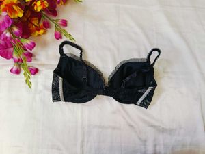 🇳🇿💫🔥 Imported Elegant Black Lace Bra